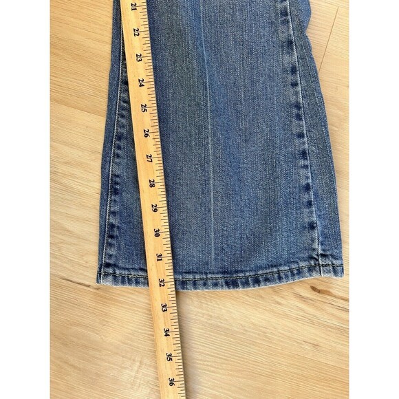Levi’s 519 Flare Mid-Rise Women’s Retro Y2K Western Jeans Size 9 M - Picture 6 of 6